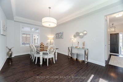 77 Robert Berry Cres, King - King City image-0-4
