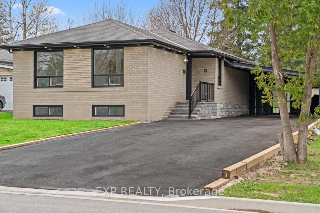 Detached House for sale at 12 Davidson Road, Aurora, Aurora Highlands, L4G 2B1 - MLS: N12118673