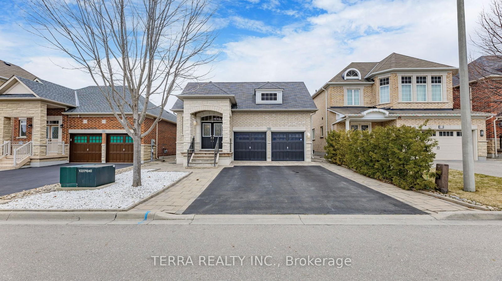 Detached House for sale at 19 Isaiah Drive, Vaughan, Vellore Village, L4H 0C3 - MLS: N12118895