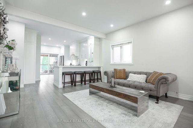 125 Humberland Drive