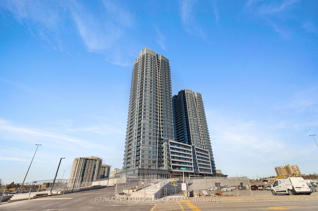 403 - 30 Upper Mall Way