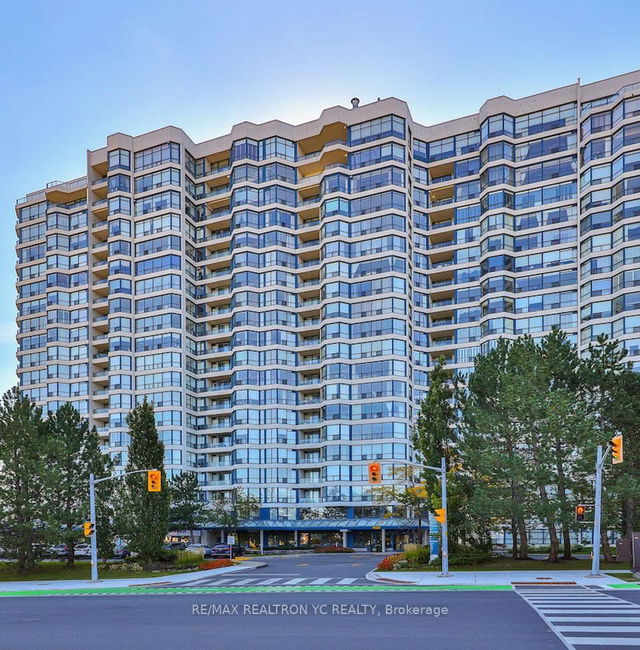 1707 - 1 Clark Avenue