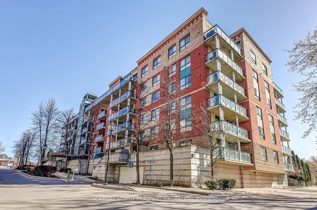 208 - 141 Woodbridge Avenue