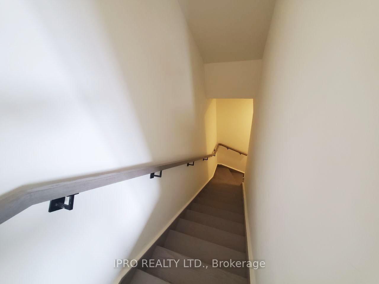 12 David Eyer Road, Unit 1132 - Photo 25