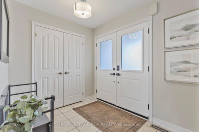 39 Prince Dr, Bradford West Gwillimbury - Bradford image-0-3