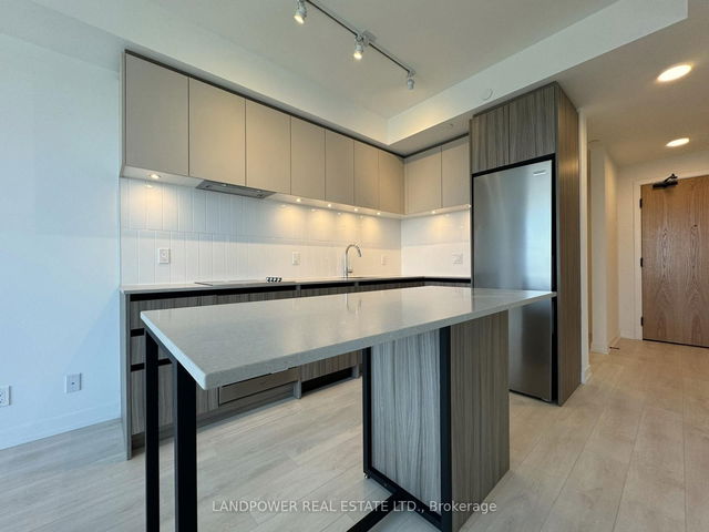 1206 - 7950 Bathurst Street
