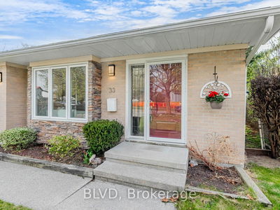 33 Law Cres, Richmond Hill - North Richvale image-0-1