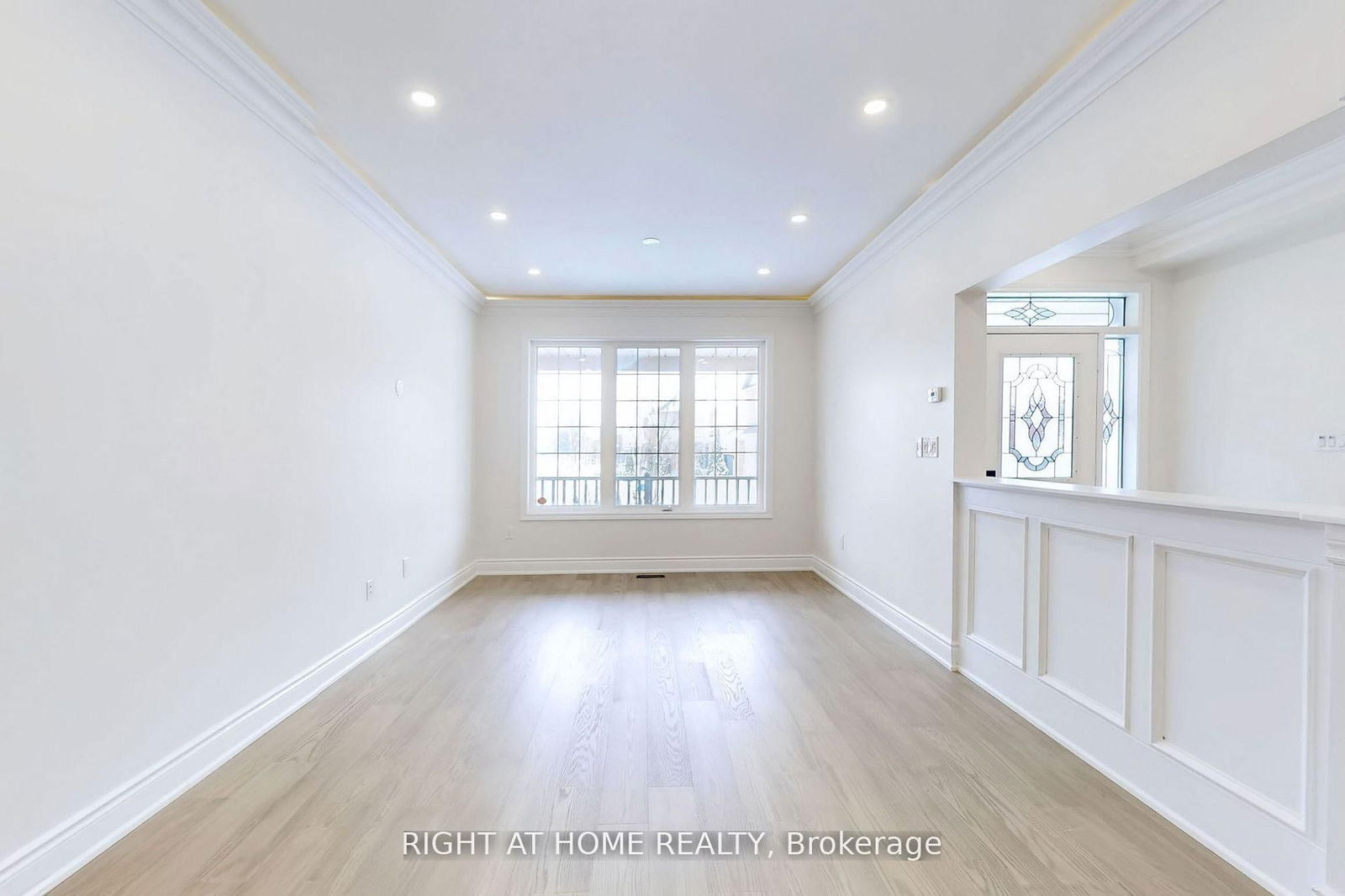 Detached House for sale at 23 Waldron Crescent, Richmond Hill, Oak Ridges, L4E 4A3 - MLS: N12120600
