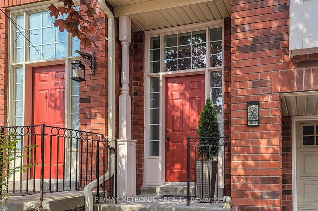 50 MOSAICS Avenue