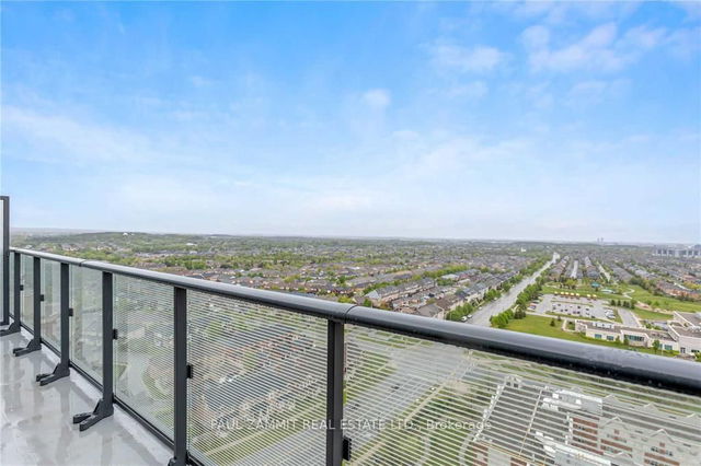 Ph7 - 75 Oneida Crescent