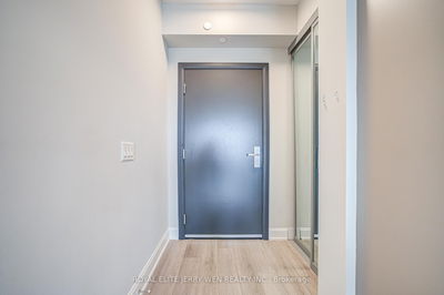 Unit 912B — 38 Gandhi Lane, Markham - Commerce Valley image-0-4