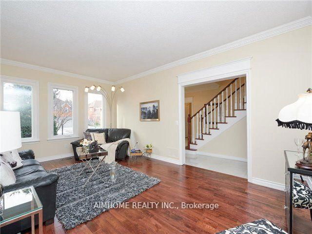 56 Braeside Square