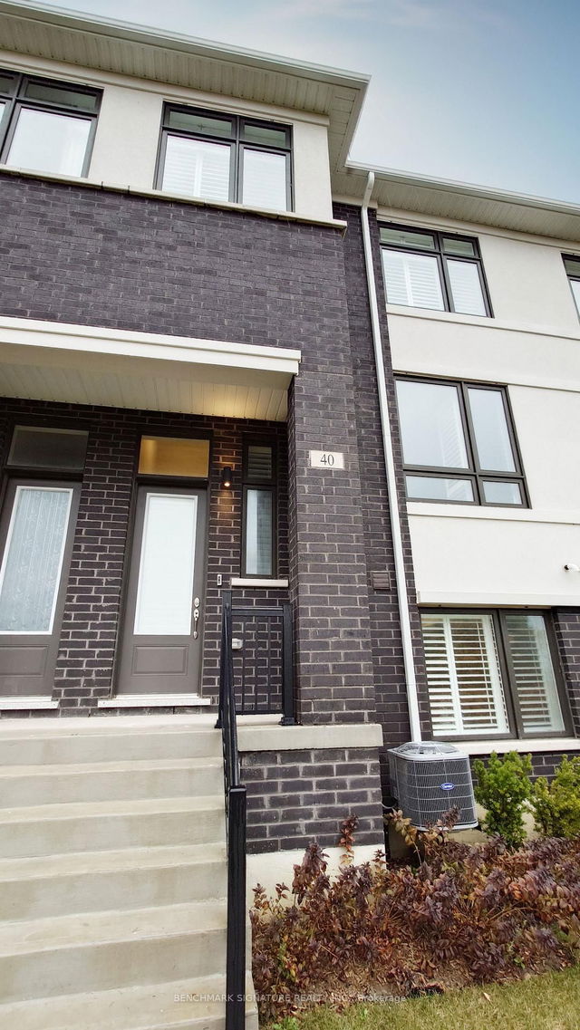 40 James Noble Lane