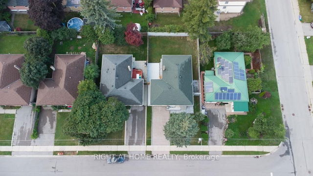 343 Boisdale Avenue
