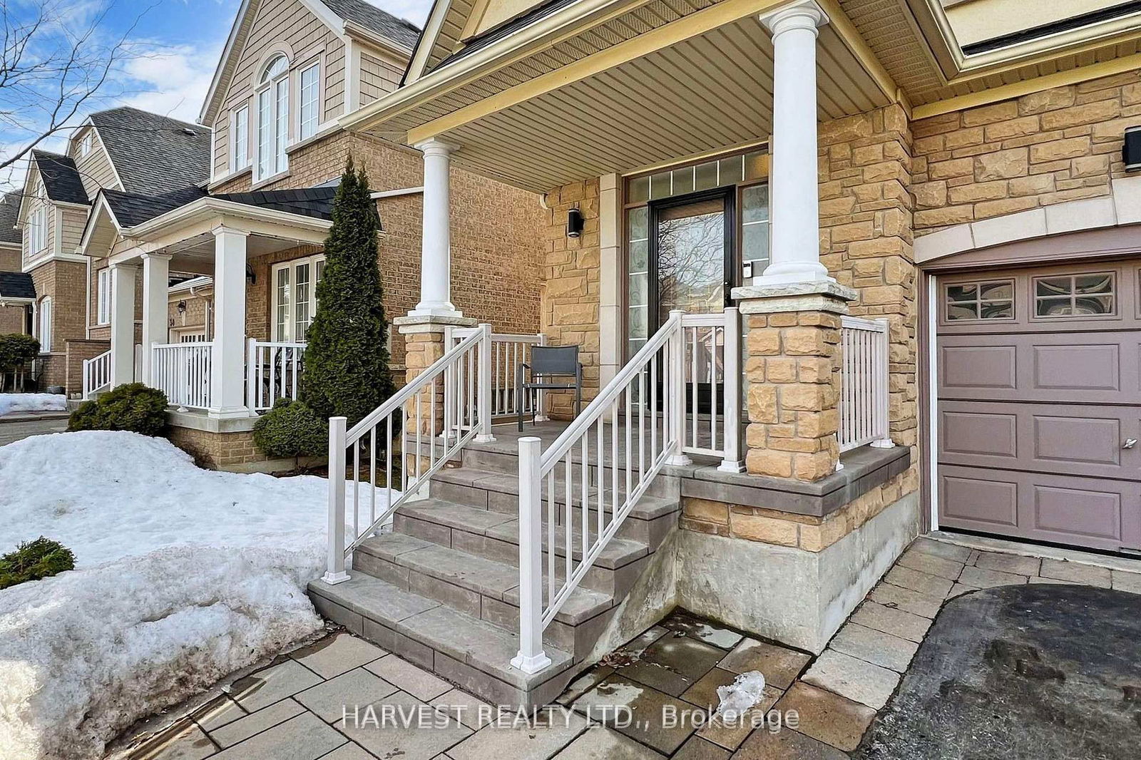 Detached House for sale at 34 Ulson Drive, Richmond Hill, Oak Ridges, L4E 4V6 - MLS: N12121964