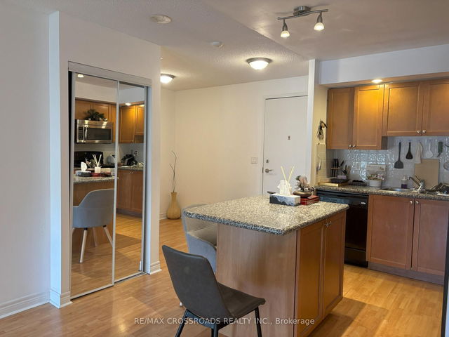 232 - 33 Cox Boulevard