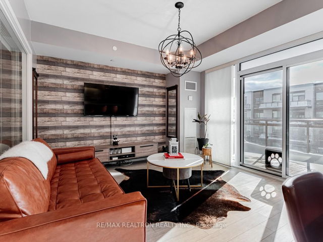 C323 - 301 Sea Ray Avenue