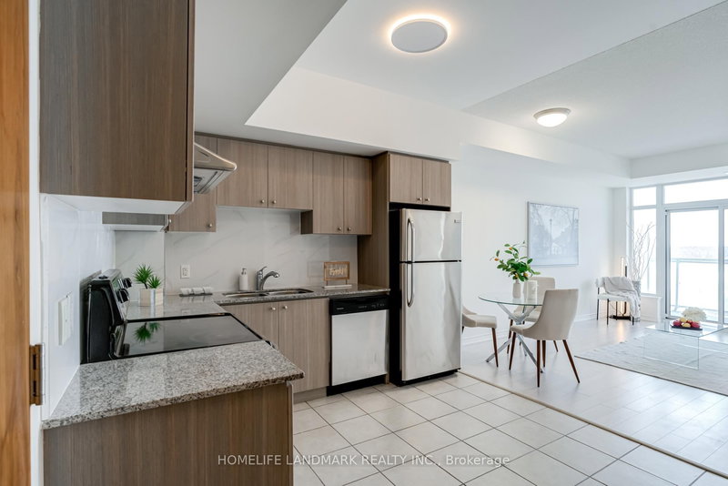 921 - 8323 Kennedy Rd, Markham, L3R 5W7 | Image 3