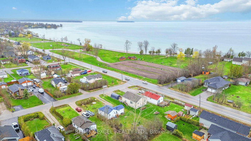 795 Third Ave, Georgina, L0E 1S0 | Image 3