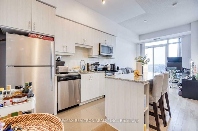 804 - 9191 Yonge Street