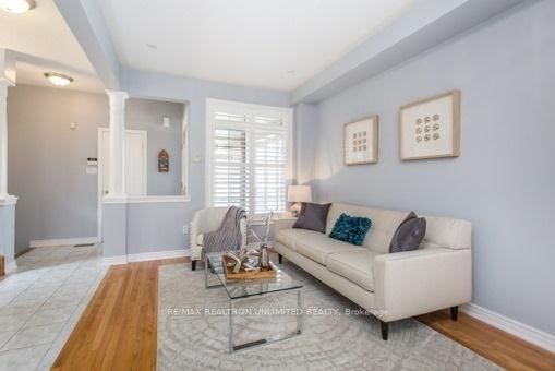 3 Mariposa Avenue