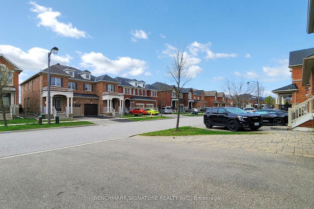 12 Staglin Court