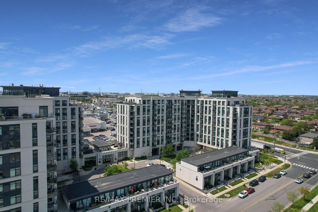 821 - 12 Woodstream Boulevard