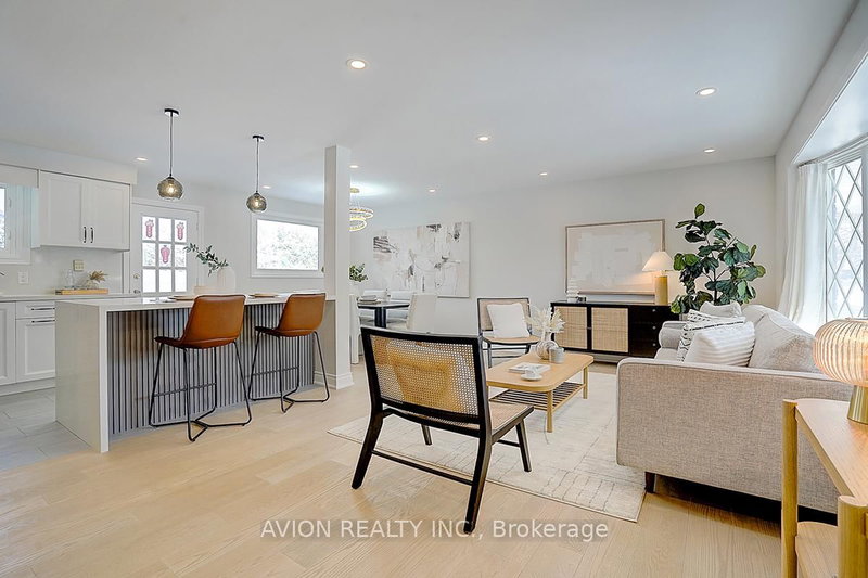 24 Drakefield Rd, Markham, L3P 1G5 | Image 3