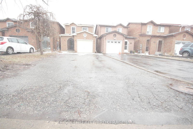home for lease on 25 Debden Road