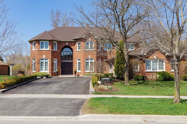 52 Forester Crescent