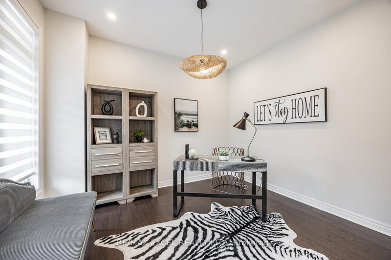 77 Sunnyside Hill Rd, Markham, L6B 0Z8 | Image 2