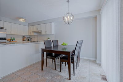 60 Deerwood Cres, Richmond Hill - Oak Ridges image-0-4