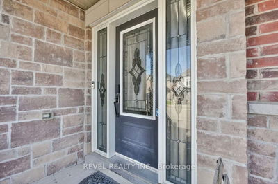 55 Tyndall Dr, Bradford West Gwillimbury - Bradford image-0-2