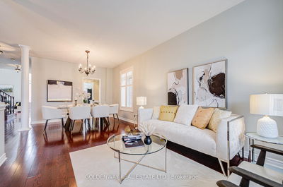 47 Victoria Wood Ave, Markham - Greensborough image-0-2