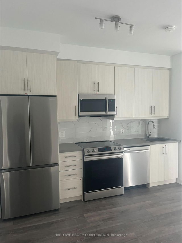 1705 - 105 Oneida Crescent