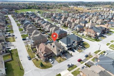 13 Fairmont Ridge Tr, King - Nobleton image-0-3