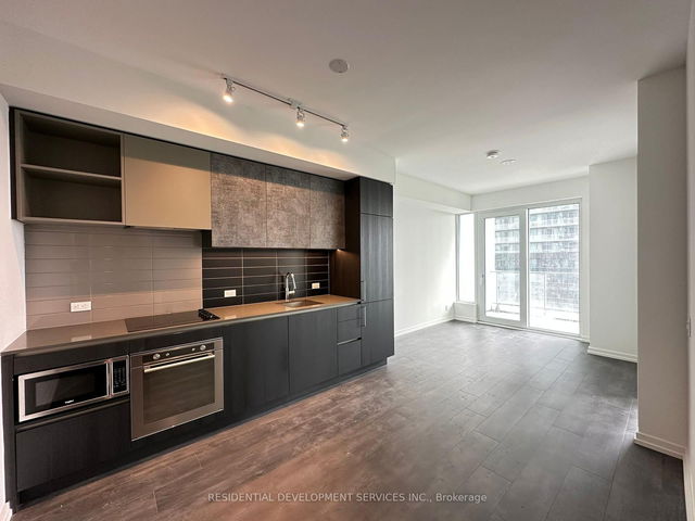 911 - 7890 Jane Street