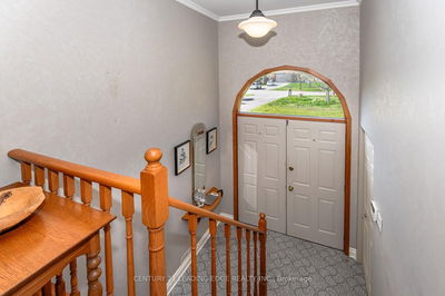 185 PARK Ave, East Gwillimbury - Holland Landing image-0-3