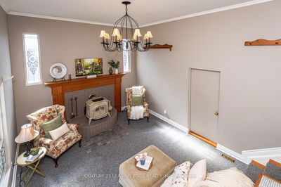 185 PARK Ave, East Gwillimbury - Holland Landing image-0-4