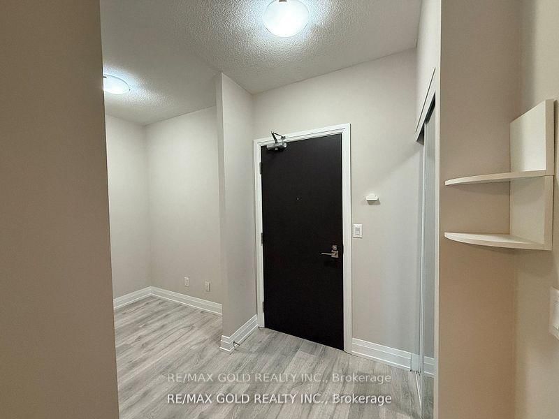 510 - 3700 Highway 7 Rd W, Vaughan, L4L 1A6 | Image 3