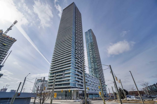 2112 - 950 Portage Parkway