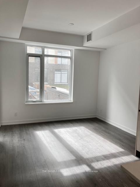 210 - 8 Beverley Glen Boulevard