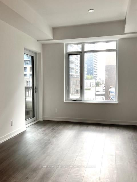 210 - 8 Beverley Glen Boulevard