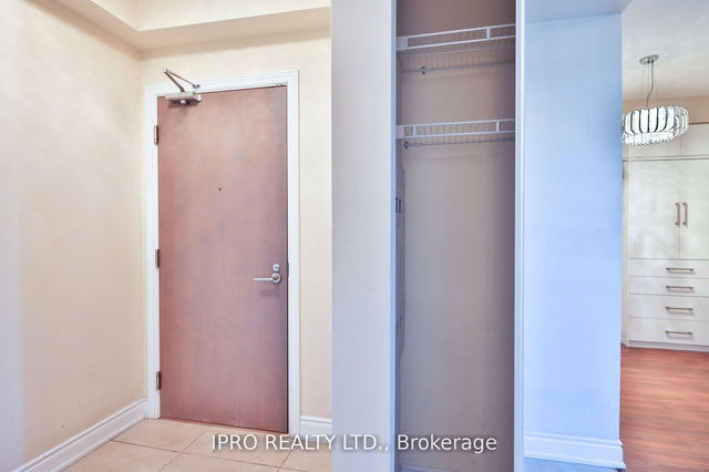 806 - 9088 Yonge Street