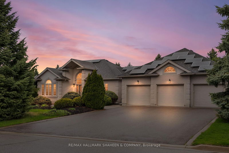 4 Maplehyrn Ave, East Gwillimbury - Sharon image-0-0