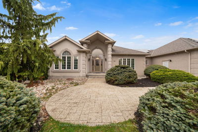 4 Maplehyrn Ave, East Gwillimbury - Sharon image-0-2