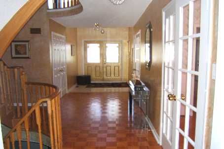 97 Stave Cres, Richmond Hill, L4C9J2 | Image 2