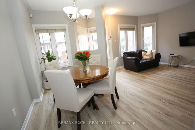 37 - 735 New Westminster Drive