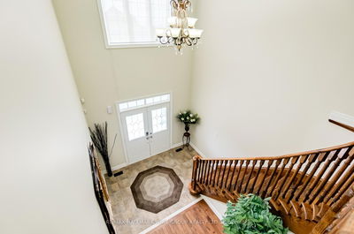95 Chelsea Cres, Bradford West Gwillimbury - Bradford image-0-4