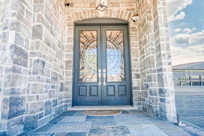 20 Skyline Tr, King - Nobleton image-0-3